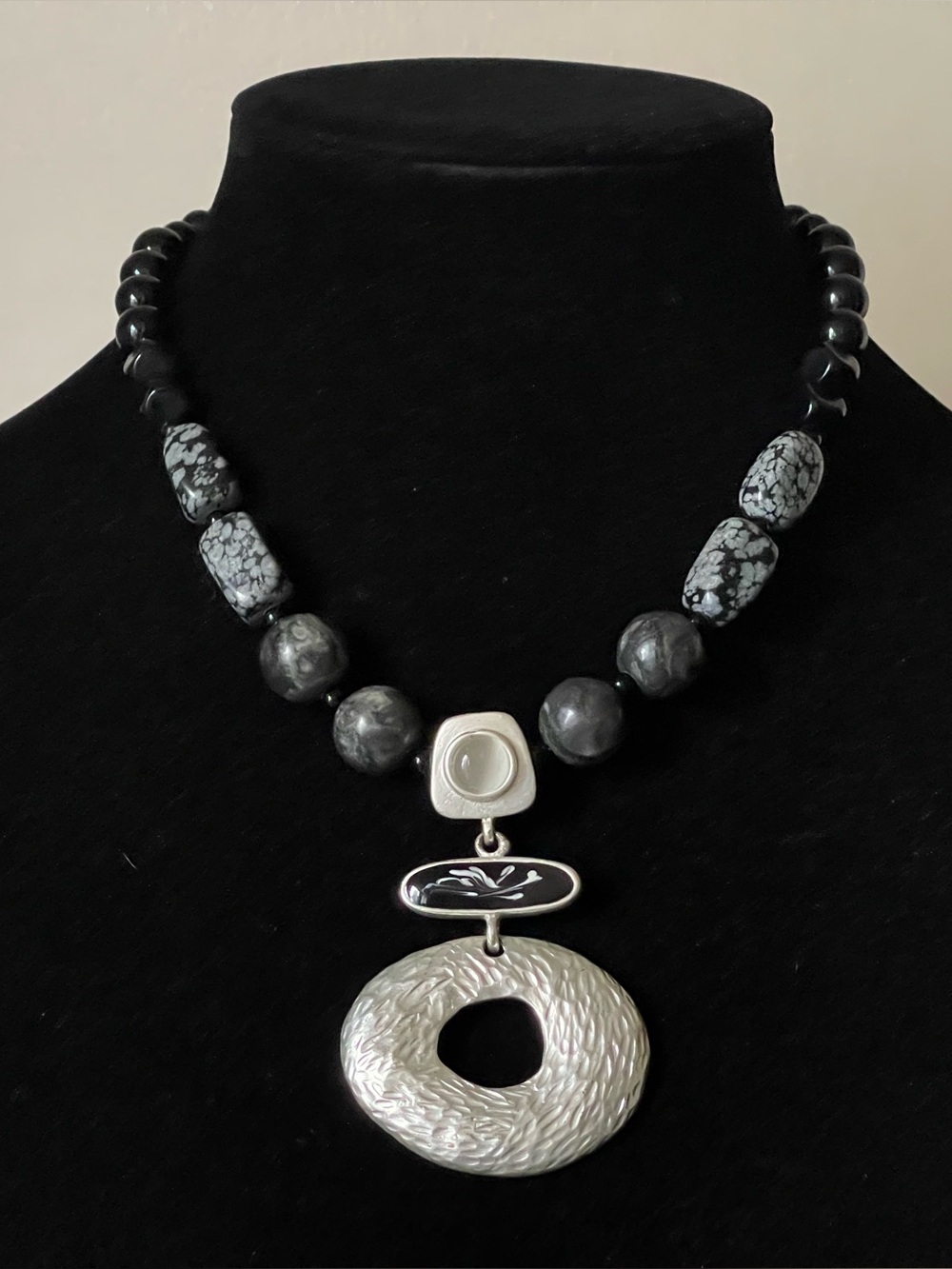 Chico's Black & Silver Textured Pendant Necklace